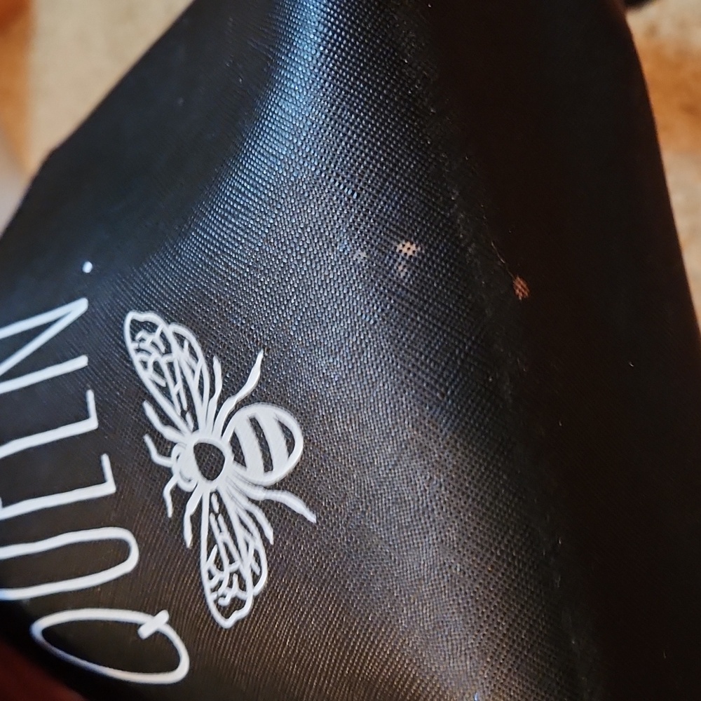 Black 'Queen' Pouch with Bee Design - Picture 6 of 7